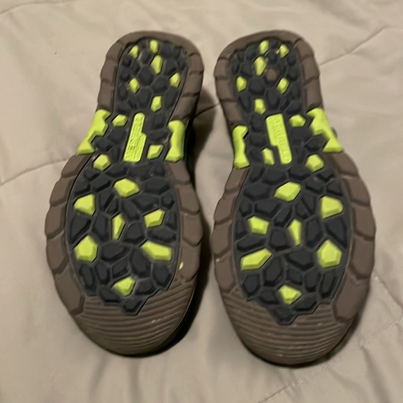Merrell Boys Hydro Hiker Sandel Size 2 *EXCELLENT Used Condition* - Picture 8 of 8